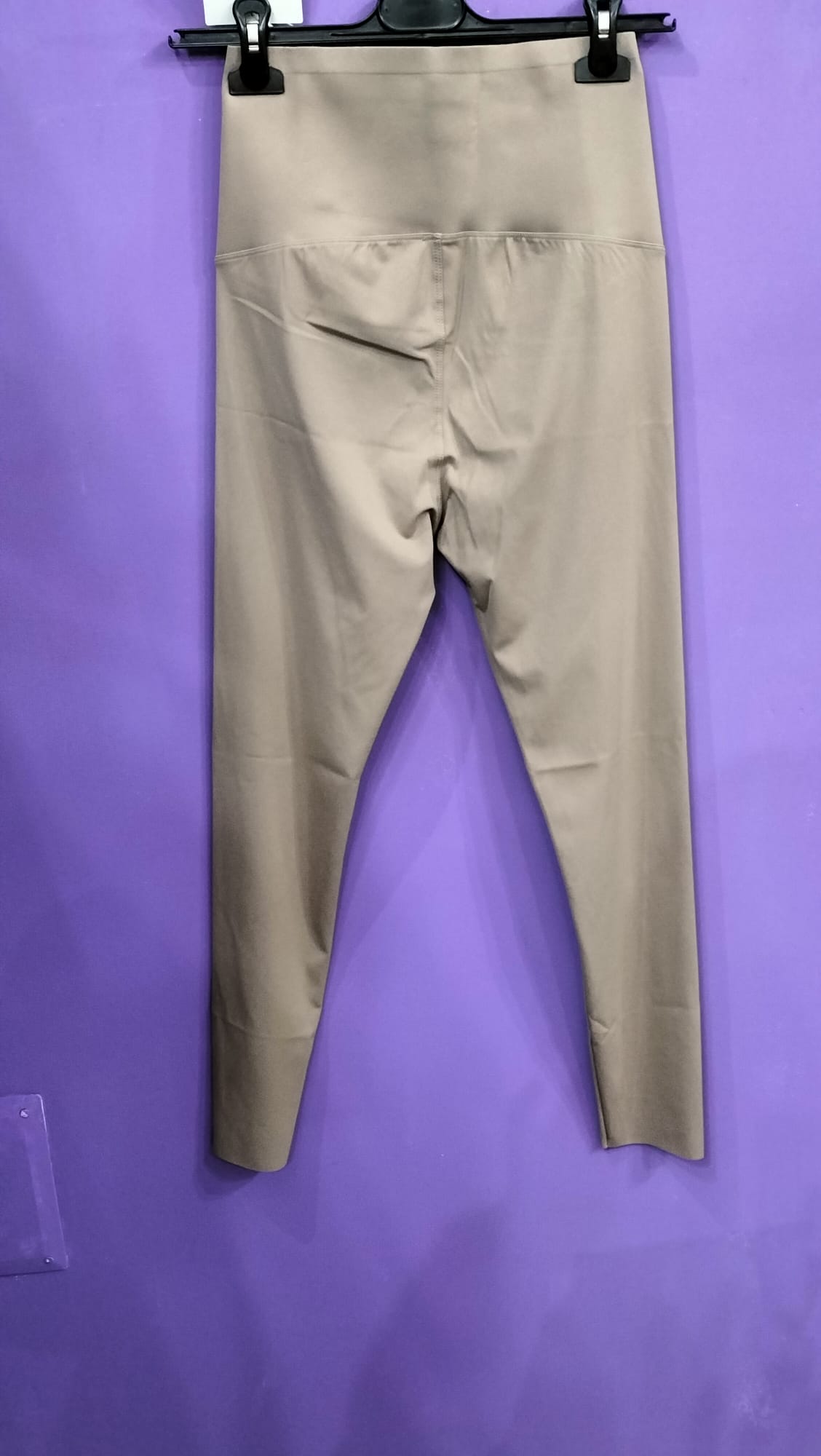 Legging in lycra ,contenitivo, perfetto per sport, camminata ,tempo libero