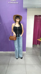 Top corsetto con frange. sensuale e trendy