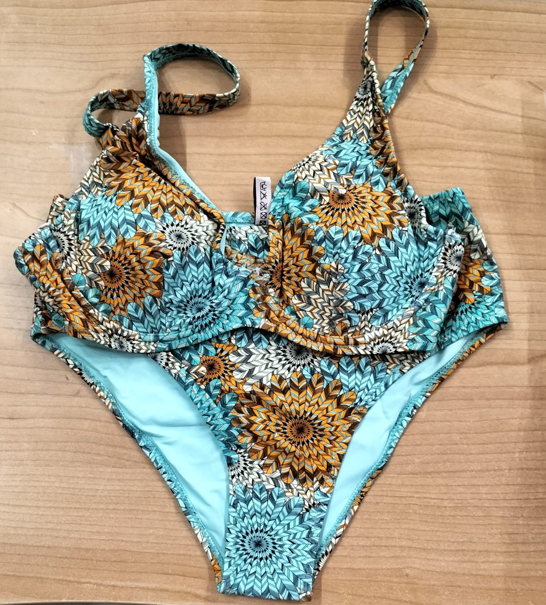 Costume Marika, 2 pezzi con slip alto