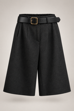 Bermuda Greta in panno nero con cintura